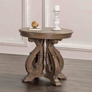 Giordani End Table In Weathered Oak