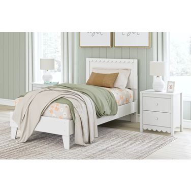 Hallityn Youth Panel Platform Bedroom Set In White