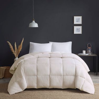 Heavy Warmth Goose Feather and Down Oversize King/Cal King Comforter In Cream