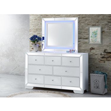 Hollywood Hills Dresser In Champagne