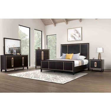 Kenyada Bedroom Set In Espresso