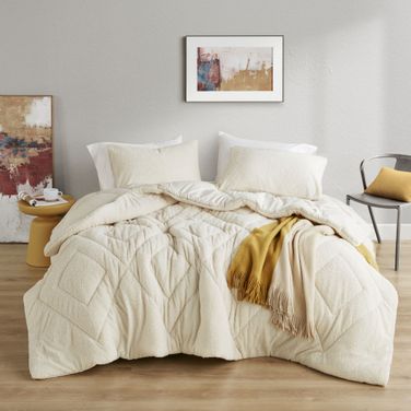 Kyla Double Diamond Quilted Teddy Comforter Set In Ivory