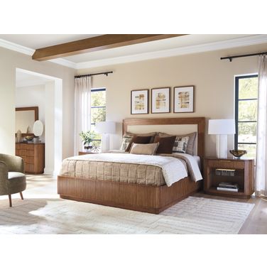 La Costa Pendry Upholstered Panel Bedroom Set In Brown