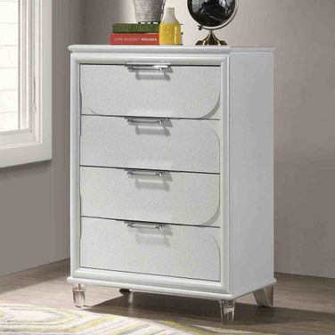 Lareina Chest In Pearl White