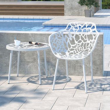 LeisureMod Devon White Arm Chair