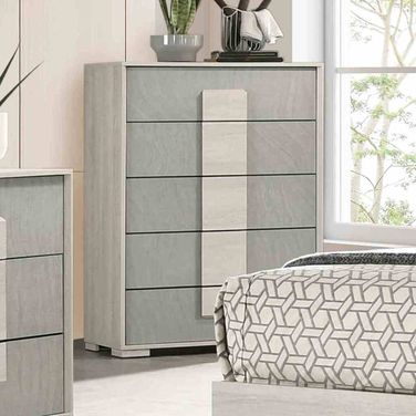 Lincolt Chest In White Wash and Stone Gray