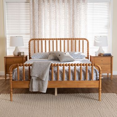 Lucera Bobbin 3-Piece Queen Bedroom Set In Oak Brown