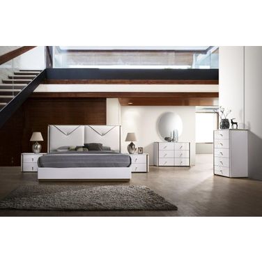 Lucera Chest