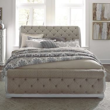 Magnolia Manor California King Upholstered Sleigh Bed