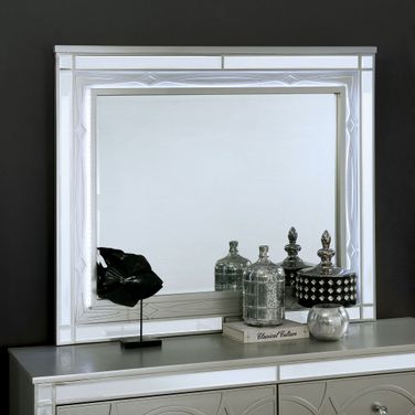Manar Mirror In Silver