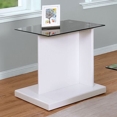 Mannedorf End Table In Black and White