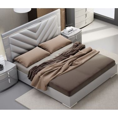 New York Gray Queen Upholstered Platform Bed