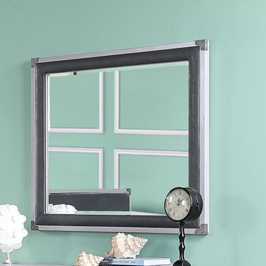 Orchest Youth Mirror