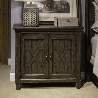 Paradise Valley 2 Door Bedside Chest With Charging Station In Saddle Brown