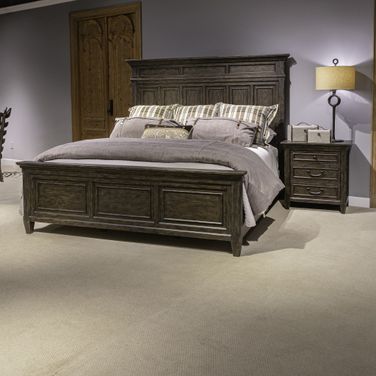 Paradise Valley King Panel Bed In Saddle Brown