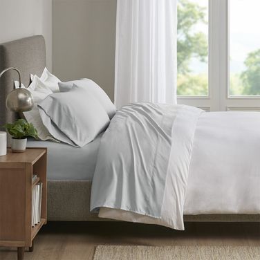 Polyester And Coolmax 4 Piece King Sheet Set In Light Grey