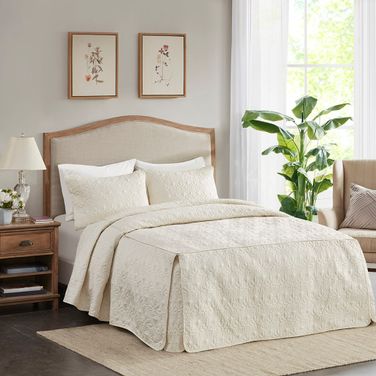 Polyester Fitted 3 Piece Queen Bedspread In Cream