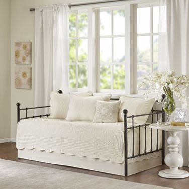 Polyester Microfiber 6 Piece Daybed Cover Set In Cream