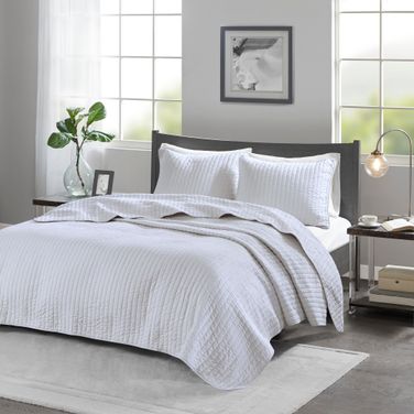 Polyester Microfiber 3 Piece King Coverlet Mini Set In White