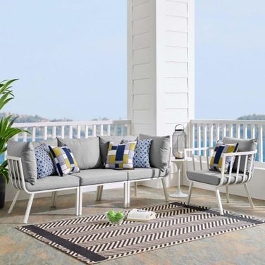 Riverside 4 Piece Outdoor Patio Aluminum Set In White and Gray
