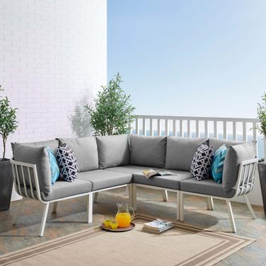 Riverside 5 Piece Outdoor Patio Aluminum Sectional In White and Gray