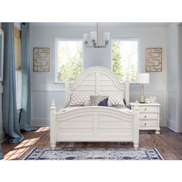 Rodanthe Dove White Poster Bedroom Set