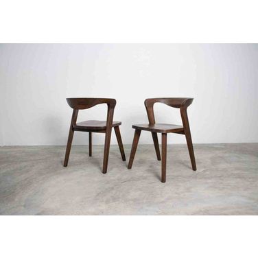 Romont Side Chair Set of 2 In Rich Walnut