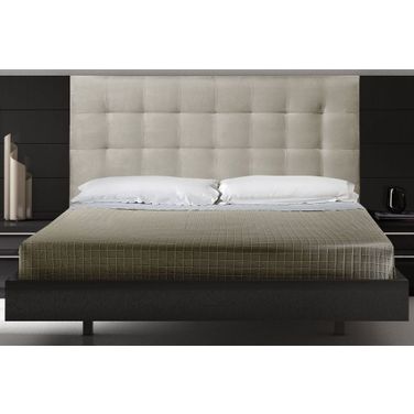 Santana Black Queen Platform Bed
