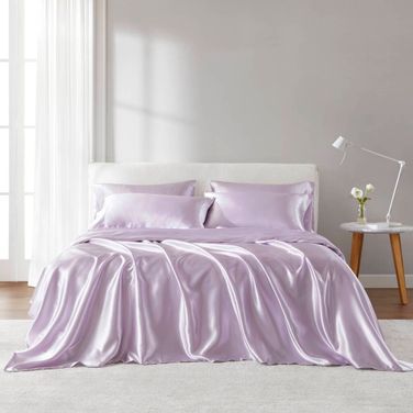 Satin Luxury Sheet Set In Lilac