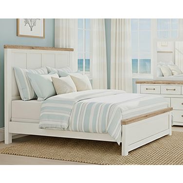 Savonport Seven Drawer Dresser In White and Brown