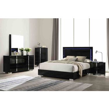 Sinistra Bedroom Set In Piano Black