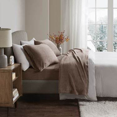 Soloft Polyester Knitted Plush 4 Piece King Sheet Set In Brown