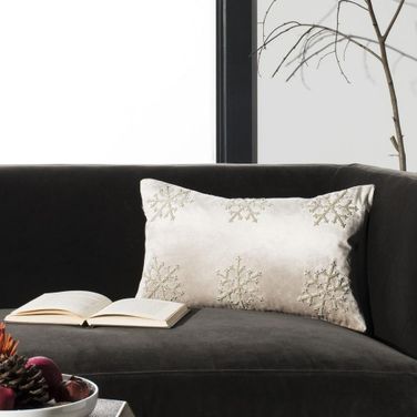 Sydnee Snowflake Pillow PLS885A-1220