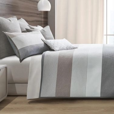 Ultra 7 Piece Queen Duvet Set In Gray
