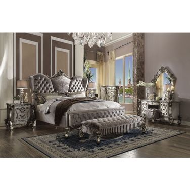 Versailles Antique Platinum Chest
