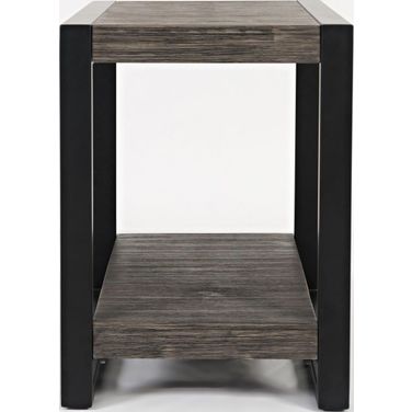 Pinnacle Chairside End Table In Gray