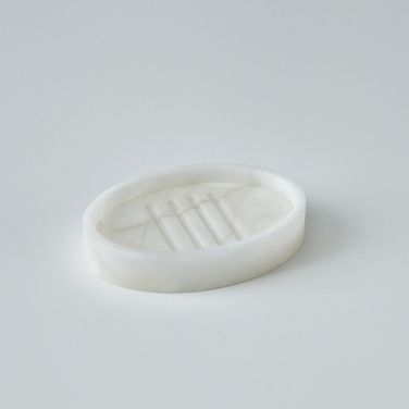 Alabaster Oval Soap Dish In Clear