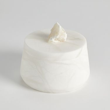 Alabaster Tapered Round Large Box With Rock Finial In White