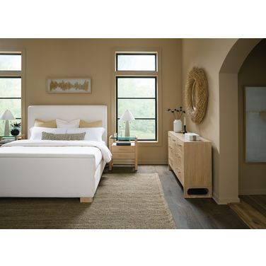 Banyon Bay Upholstered Bedroom Set In Beige