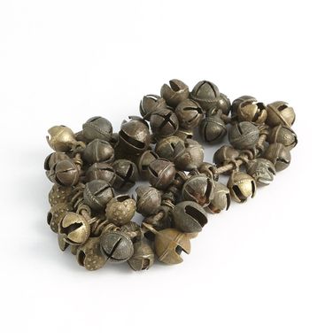 Brass 60 Inch Small Bell Cluster In Black