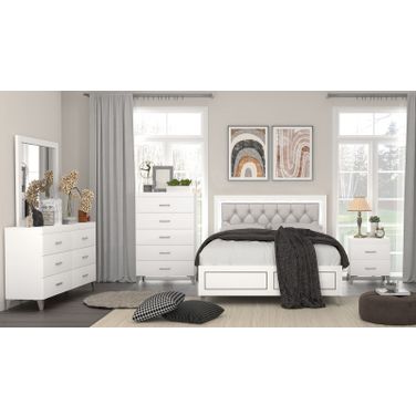 Casilda Bedroom Set With Led