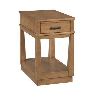 Clifton Charging Chairside Table In Gingersnap
