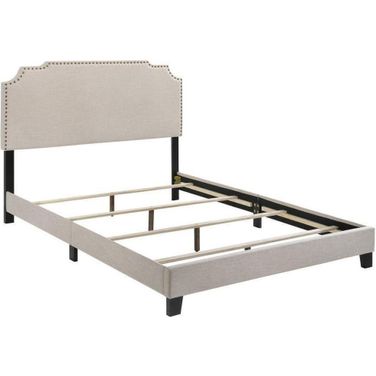 Tamarac Upholstered Nailhead Full Bed Beige
