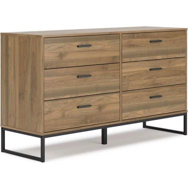 Deanlow Dresser In Honey