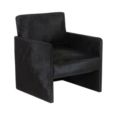 Devine Lounge Chair In Black