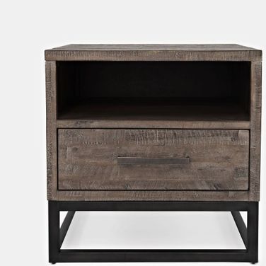 East Hampton End Table In Distressed Grey