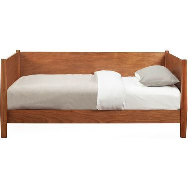 Flynn Twin Day Bed In Chestnut