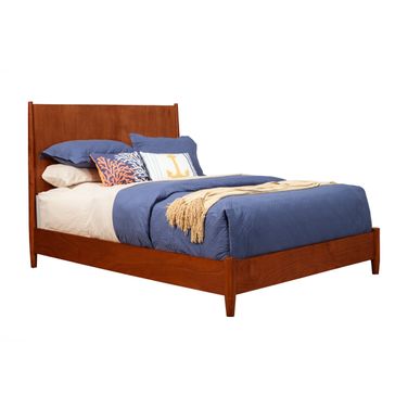 Flynn Queen Panel Bed In Chestnut