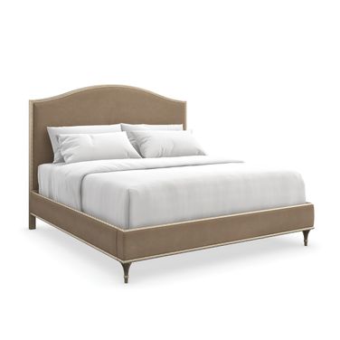 Fontainebleau King Platform Bed In Brown