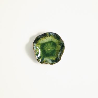 Free Medium Formed Lily Plate In Green